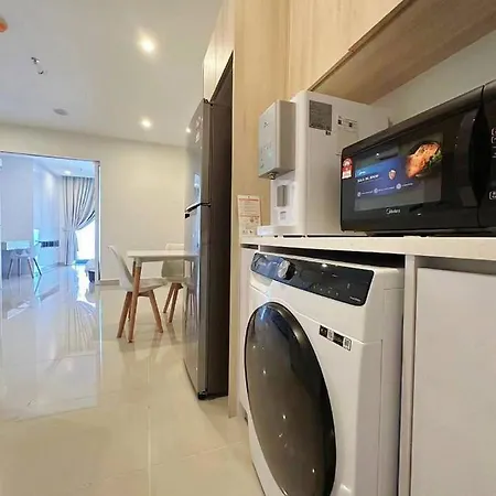 Seaview Studio Apartment At Kota Kinabalu City Centre Luaran gambar